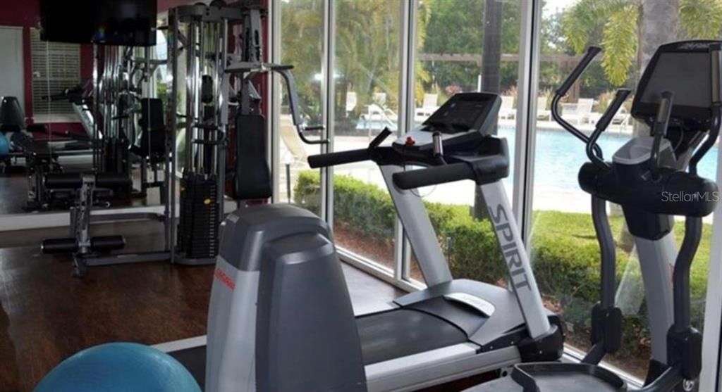 Activo con contrato: $278,000 (3 camas, 2 baños, 1300 Pies cuadrados)