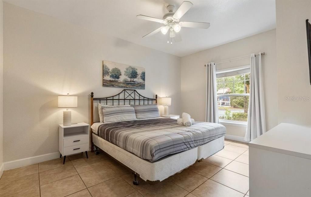 Activo con contrato: $278,000 (3 camas, 2 baños, 1300 Pies cuadrados)