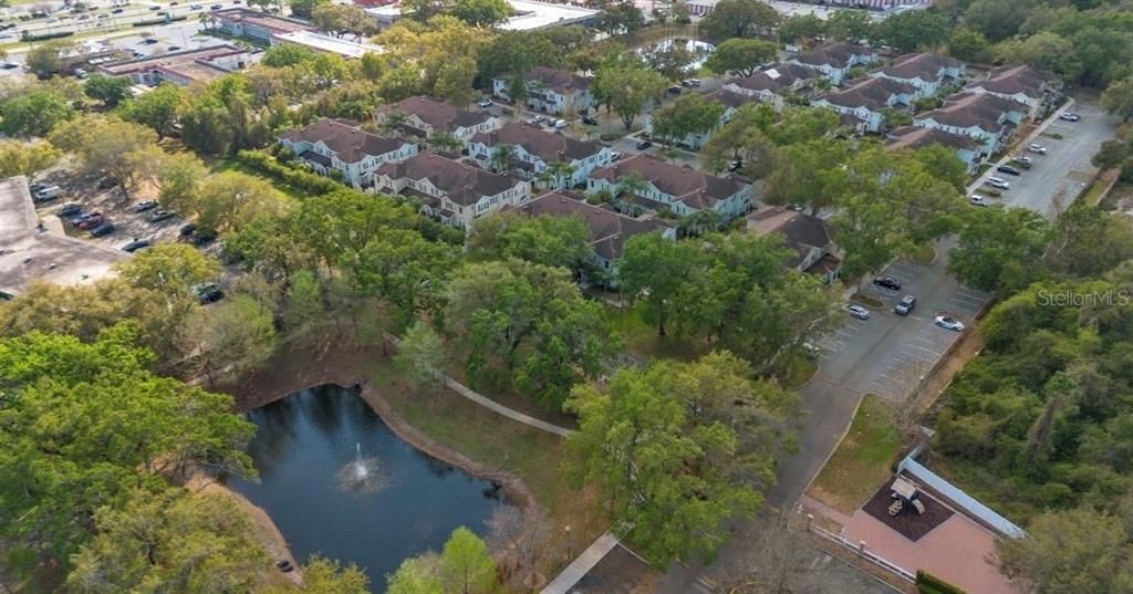 合同活跃: $320,000 (4 贝兹, 3 浴室, 1694 平方英尺)