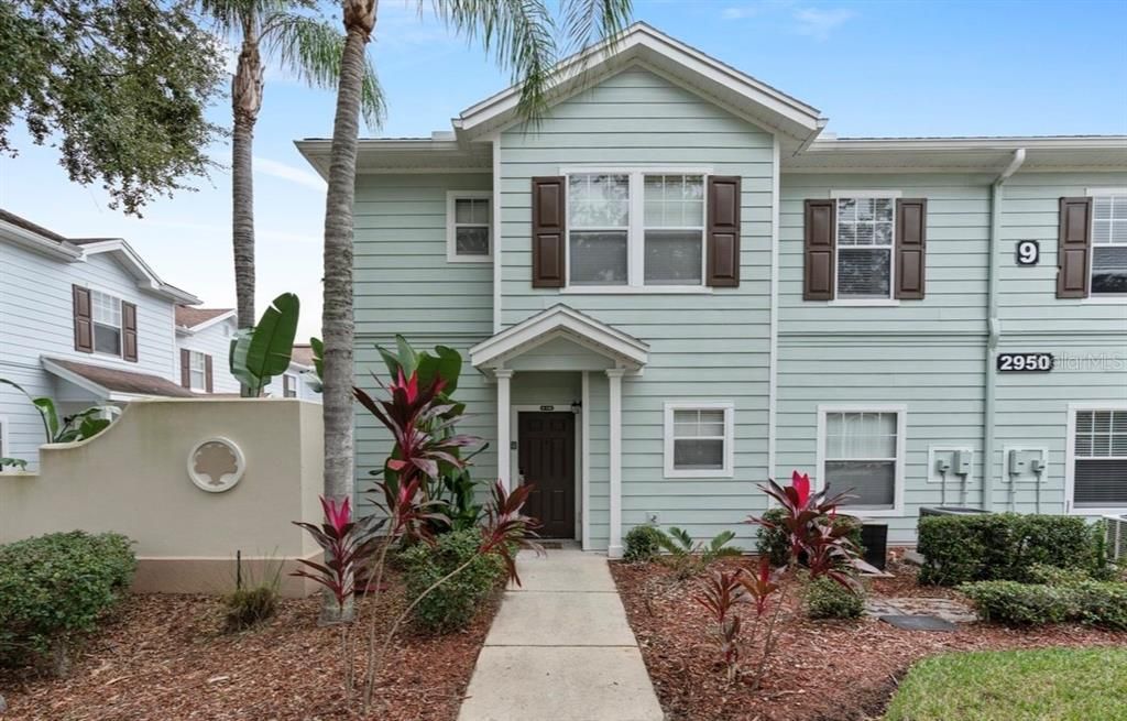 合同活跃: $320,000 (4 贝兹, 3 浴室, 1694 平方英尺)