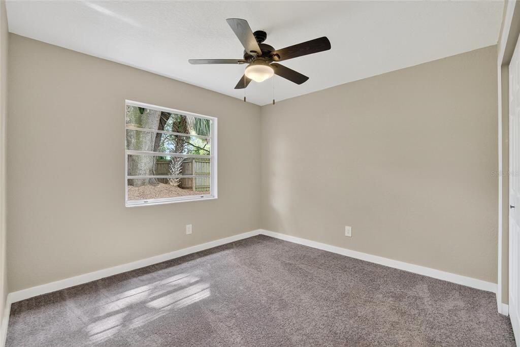 Под контрактом: $363,990 (4 спален, 2 ванн, 1388 Квадратных фут)