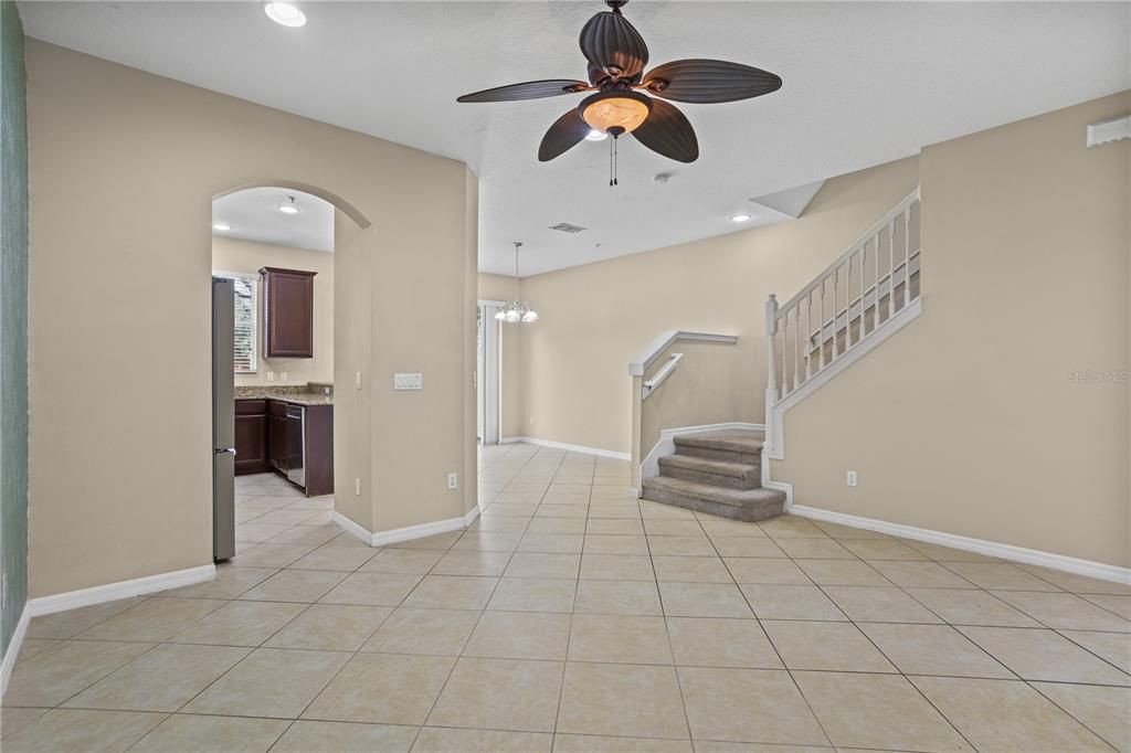 Active With Contract: $329,750 (3 beds, 2 baths, 1633 Square Feet)