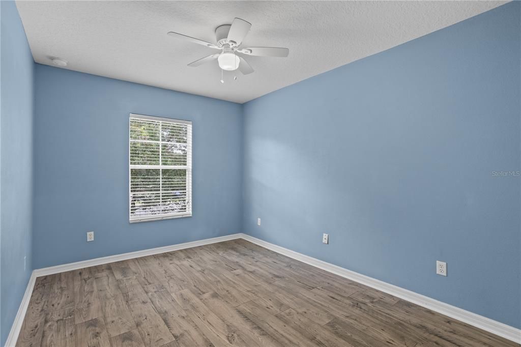 Active With Contract: $329,750 (3 beds, 2 baths, 1633 Square Feet)