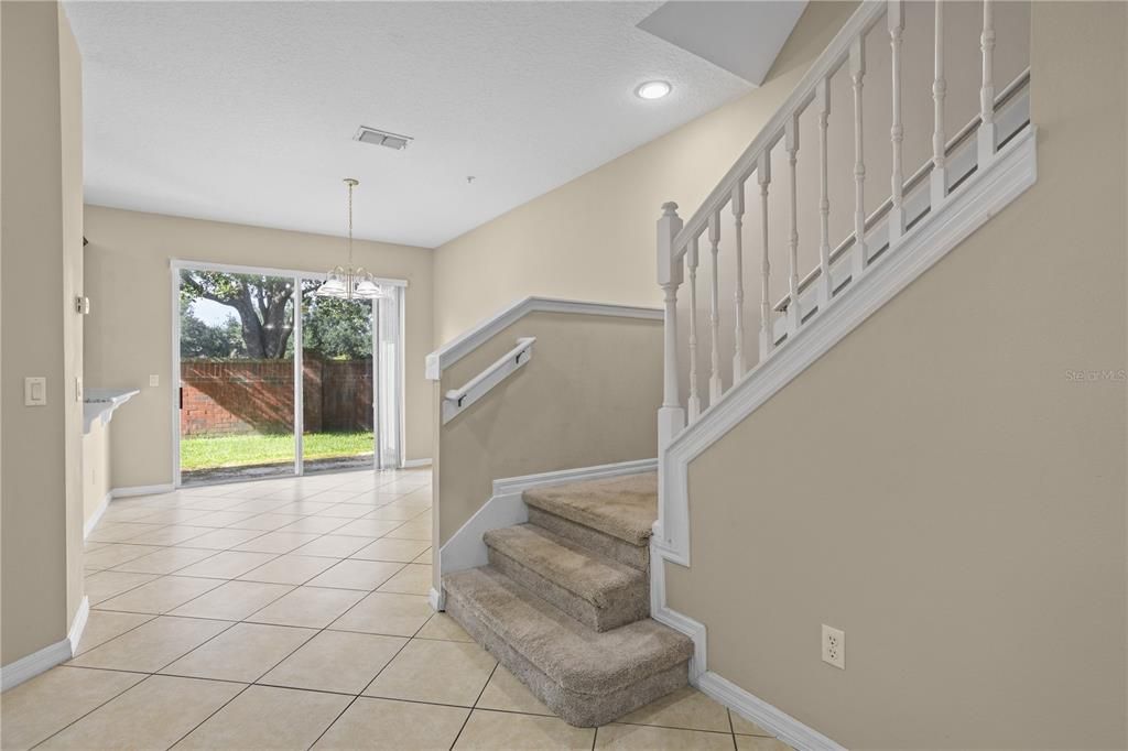 Active With Contract: $329,750 (3 beds, 2 baths, 1633 Square Feet)