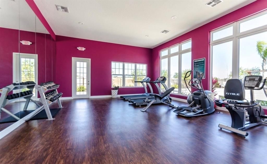 На продажу: $320,000 (4 спален, 3 ванн, 1694 Квадратных фут)