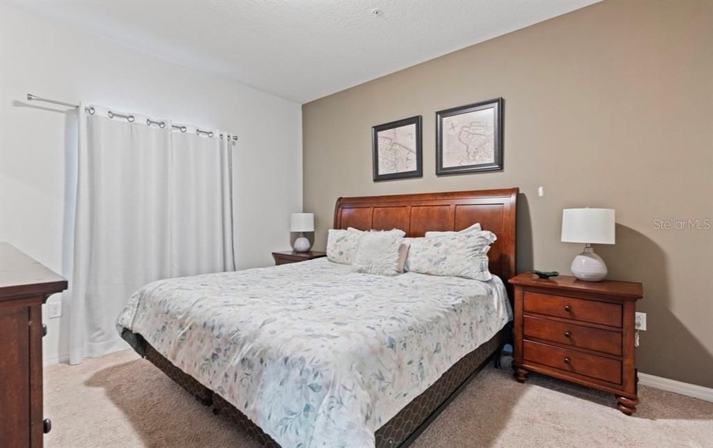 На продажу: $320,000 (4 спален, 3 ванн, 1694 Квадратных фут)