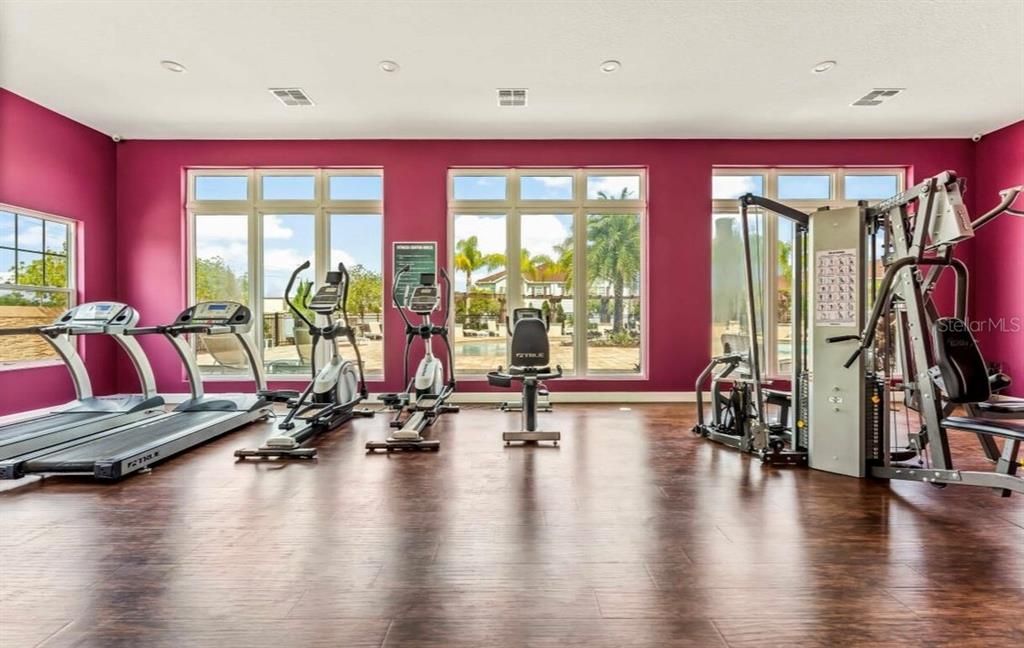 На продажу: $320,000 (4 спален, 3 ванн, 1694 Квадратных фут)