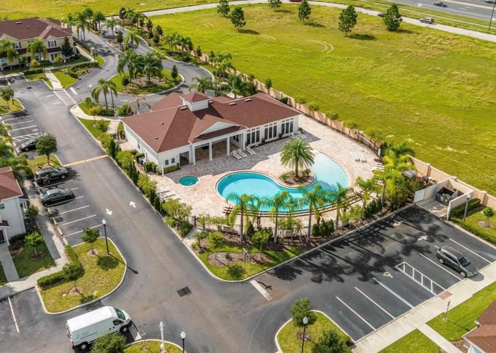 На продажу: $320,000 (4 спален, 3 ванн, 1694 Квадратных фут)