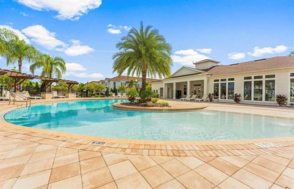 На продажу: $320,000 (4 спален, 3 ванн, 1694 Квадратных фут)