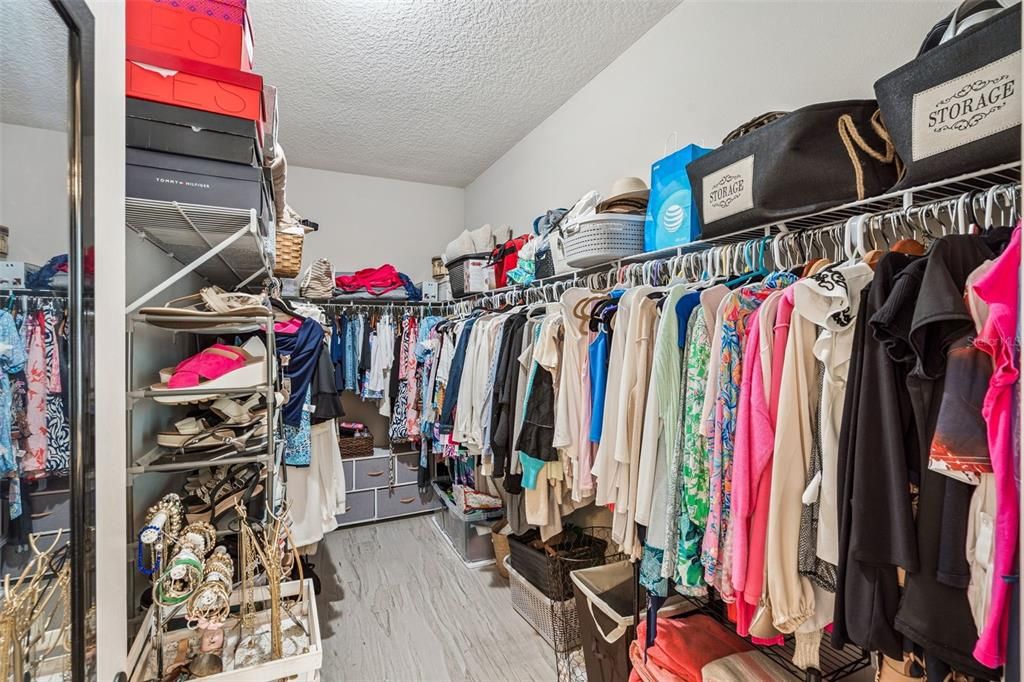 待售: $420,000 (3 贝兹, 2 浴室, 2685 平方英尺)