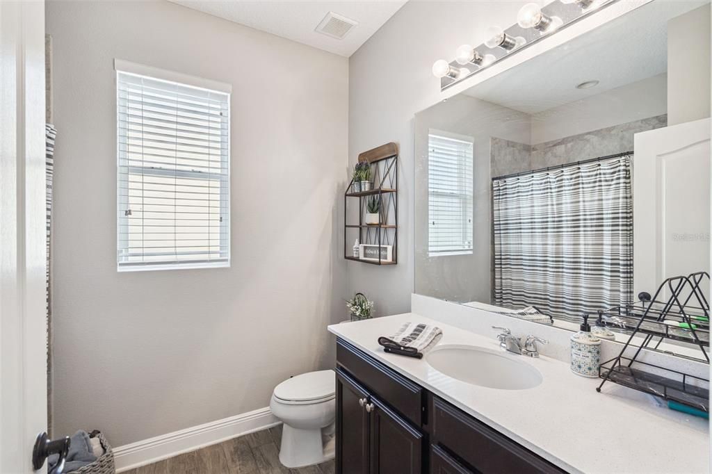 待售: $420,000 (3 贝兹, 2 浴室, 2685 平方英尺)