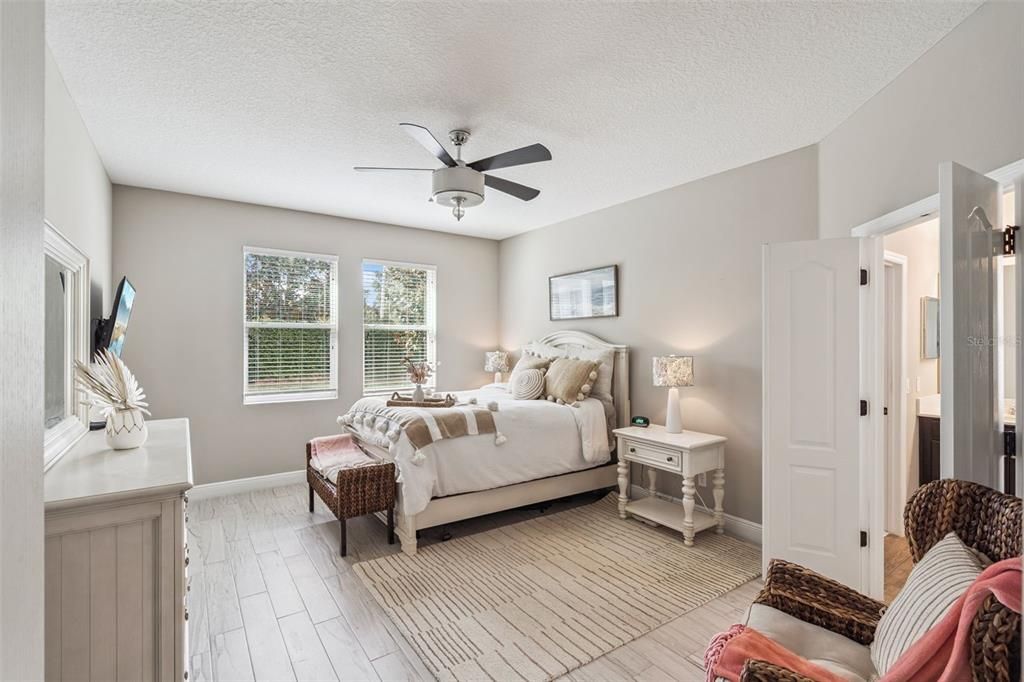 待售: $420,000 (3 贝兹, 2 浴室, 2685 平方英尺)