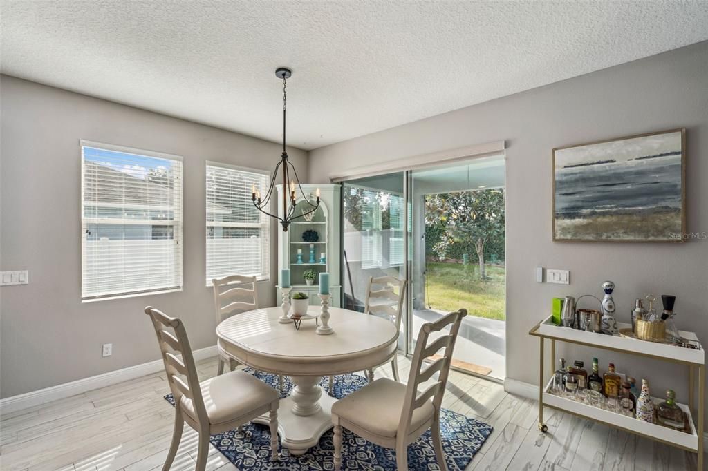 待售: $420,000 (3 贝兹, 2 浴室, 2685 平方英尺)