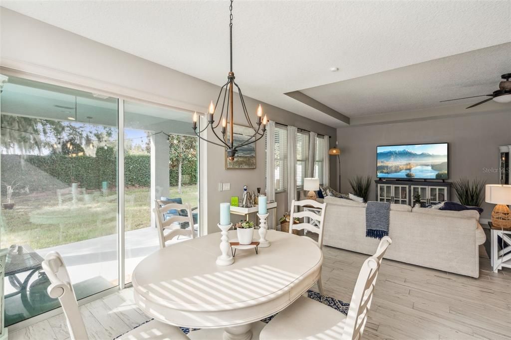 待售: $420,000 (3 贝兹, 2 浴室, 2685 平方英尺)