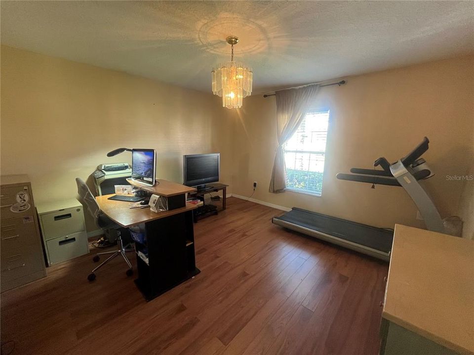 待售: $375,000 (3 贝兹, 2 浴室, 1972 平方英尺)