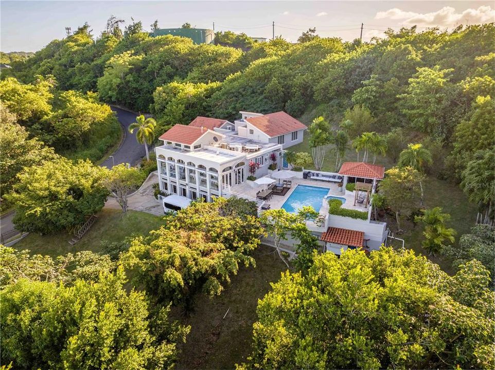 待售: $3,895,000 (5 贝兹, 4 浴室, 4500 平方英尺)