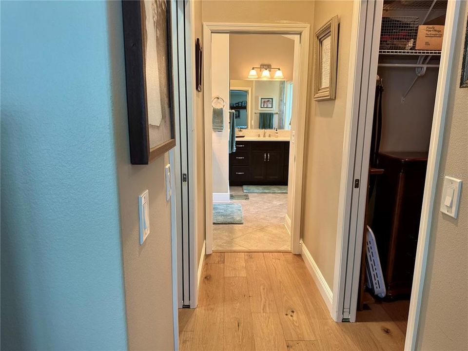 En Venta: $659,900 (3 camas, 3 baños, 2409 Pies cuadrados)