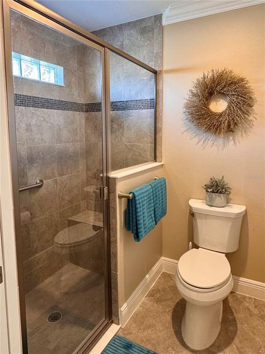 En Venta: $659,900 (3 camas, 3 baños, 2409 Pies cuadrados)