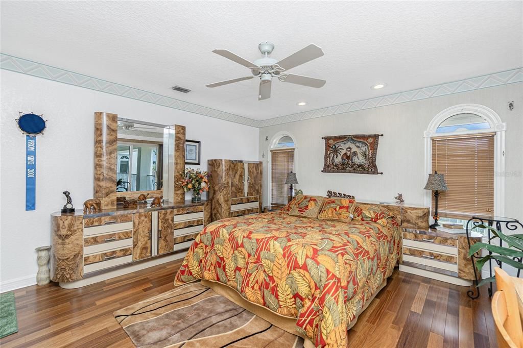 En Renta: $8,500 (6 camas, 5 baños, 5695 Pies cuadrados)