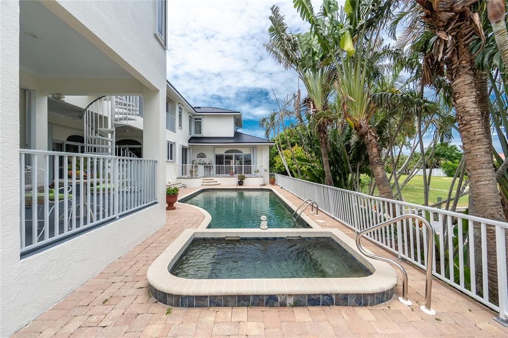 En Renta: $8,500 (6 camas, 5 baños, 5695 Pies cuadrados)