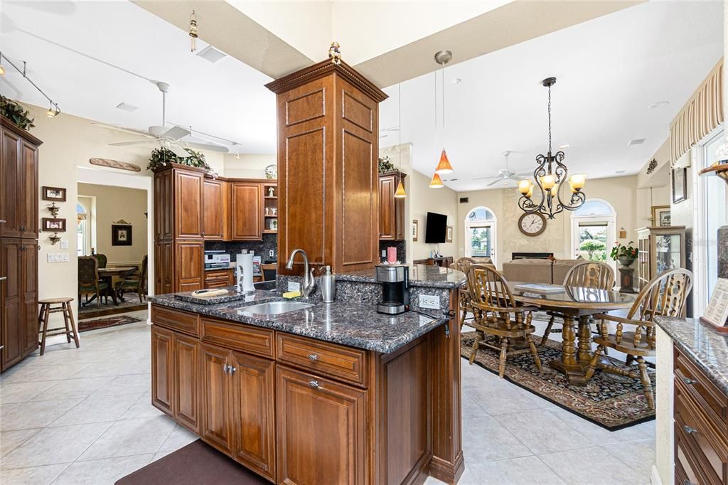 En Renta: $8,500 (6 camas, 5 baños, 5695 Pies cuadrados)