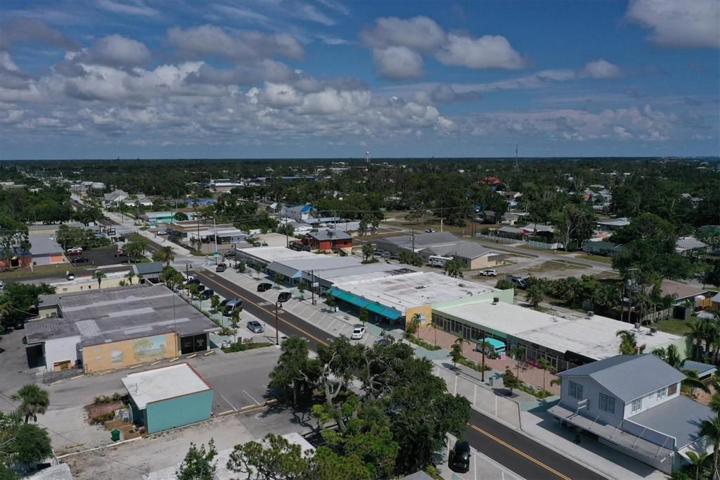 For Sale: $269,900 (3 beds, 2 baths, 2044 Square Feet)