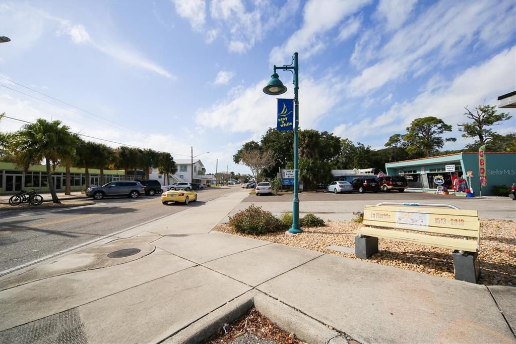 For Sale: $269,900 (3 beds, 2 baths, 2044 Square Feet)