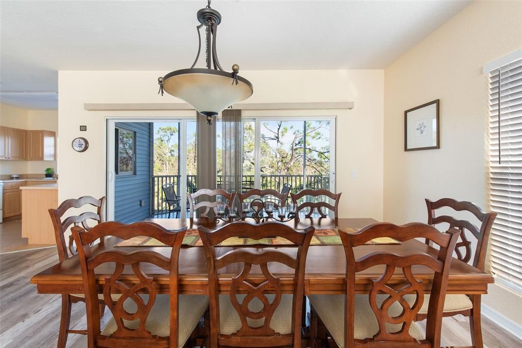 For Sale: $269,900 (3 beds, 2 baths, 2044 Square Feet)