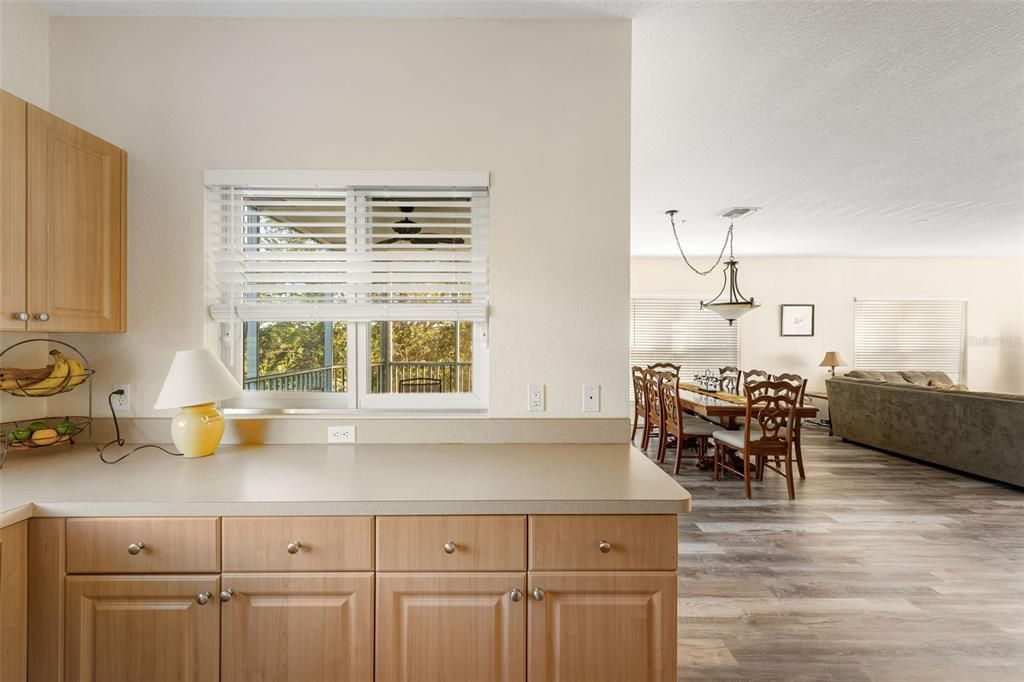 For Sale: $269,900 (3 beds, 2 baths, 2044 Square Feet)