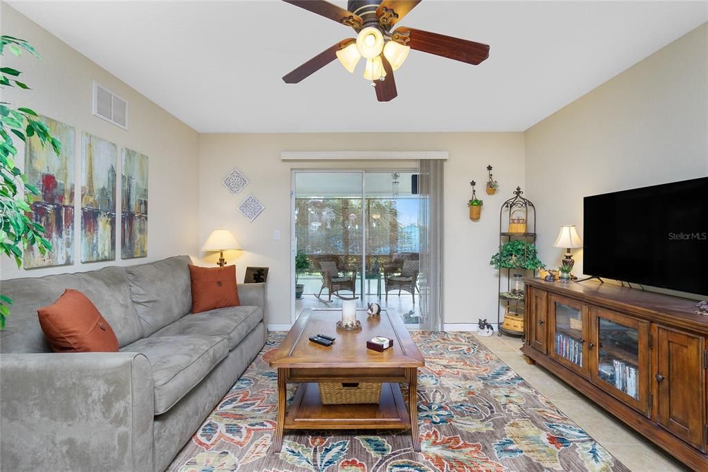 En Venta: $179,000 (2 camas, 2 baños, 1197 Pies cuadrados)