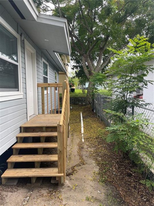 For Rent: $1,995 (3 beds, 2 baths, 1192 Square Feet)