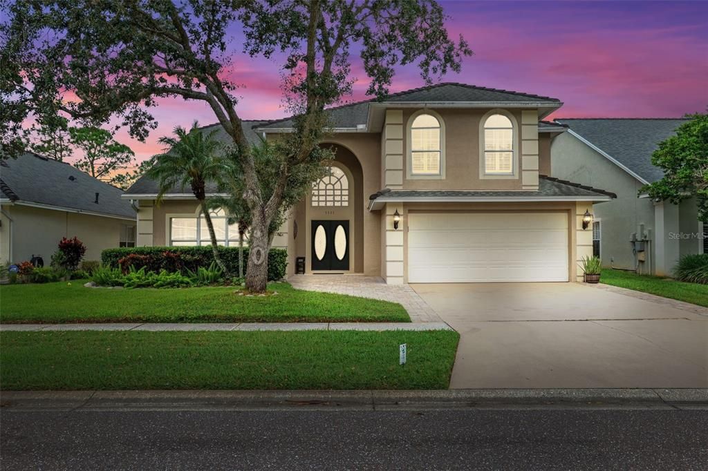 Active With Contract: $850,000 (4 beds, 3 baths, 2898 Square Feet)