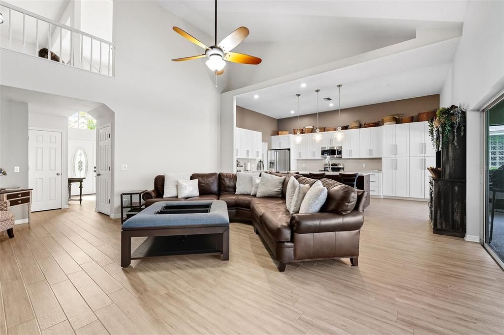 Active With Contract: $850,000 (4 beds, 3 baths, 2898 Square Feet)