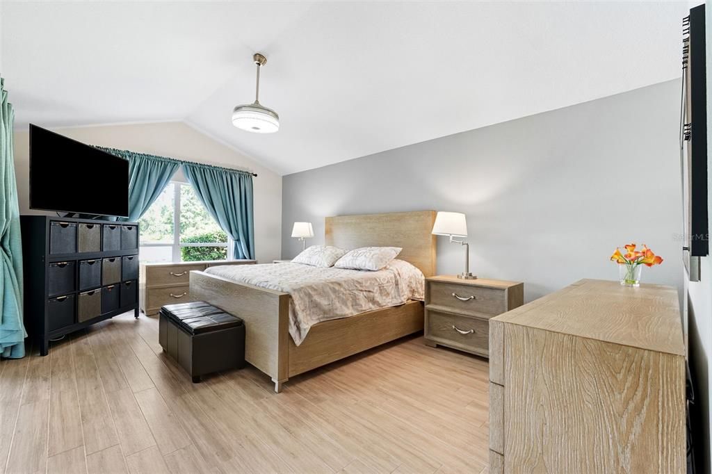 Active With Contract: $850,000 (4 beds, 3 baths, 2898 Square Feet)