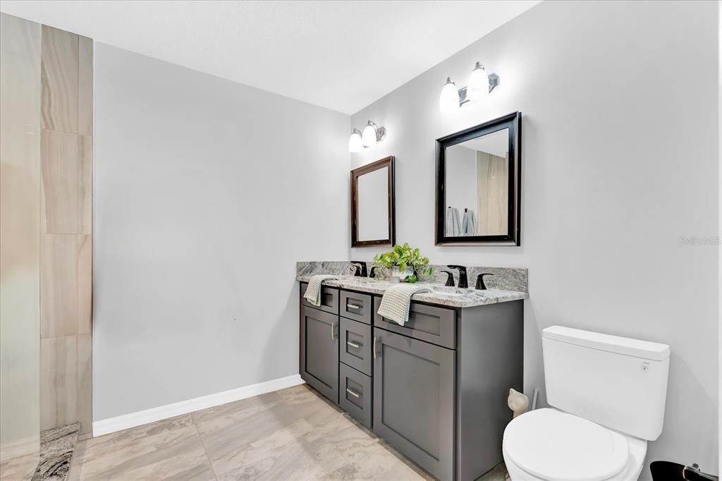 待售: $530,000 (3 贝兹, 3 浴室, 2246 平方英尺)