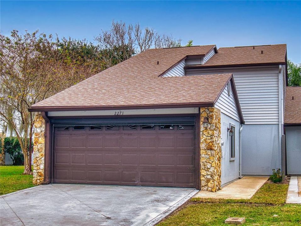 待售: $272,000 (2 贝兹, 2 浴室, 1830 平方英尺)