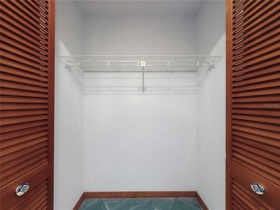 待售: $272,000 (2 贝兹, 2 浴室, 1830 平方英尺)