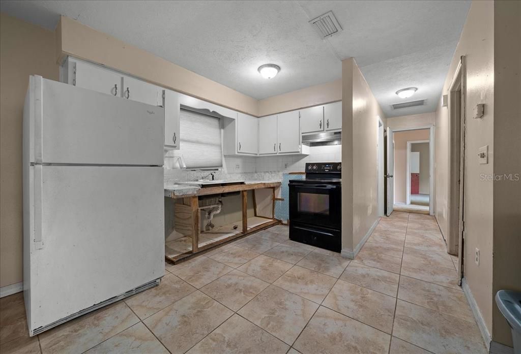 En Venta: $549,000 (5 camas, 4 baños, 4206 Pies cuadrados)