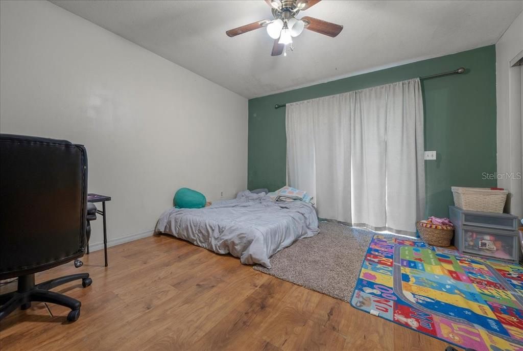 En Venta: $549,000 (5 camas, 4 baños, 4206 Pies cuadrados)