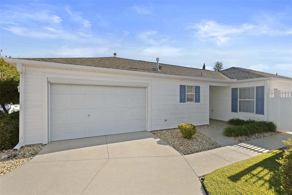 Active With Contract: $345,000 (3 beds, 2 baths, 1397 Square Feet)