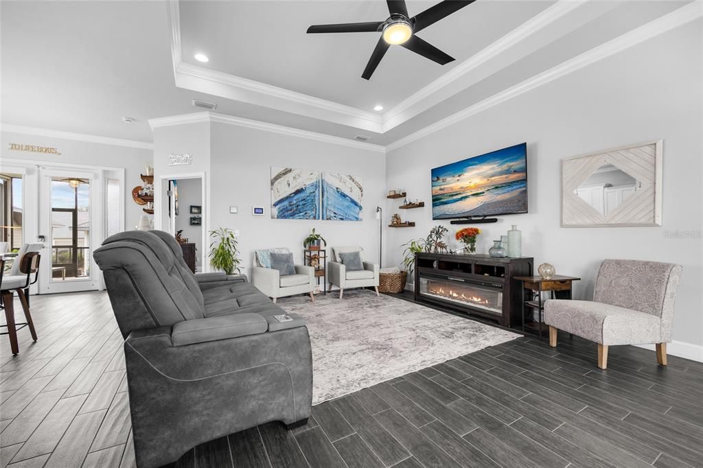 For Sale: $428,000 (3 beds, 2 baths, 1520 Square Feet)