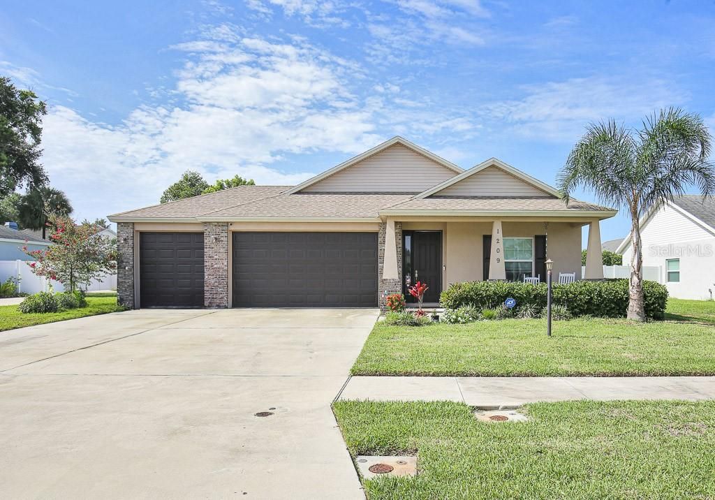 最近租的: $2,400 (3 贝兹, 2 浴室, 1655 平方英尺)