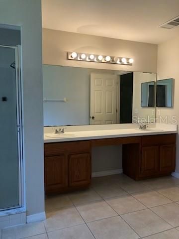 For Rent: $2,800 (3 beds, 2 baths, 2093 Square Feet)