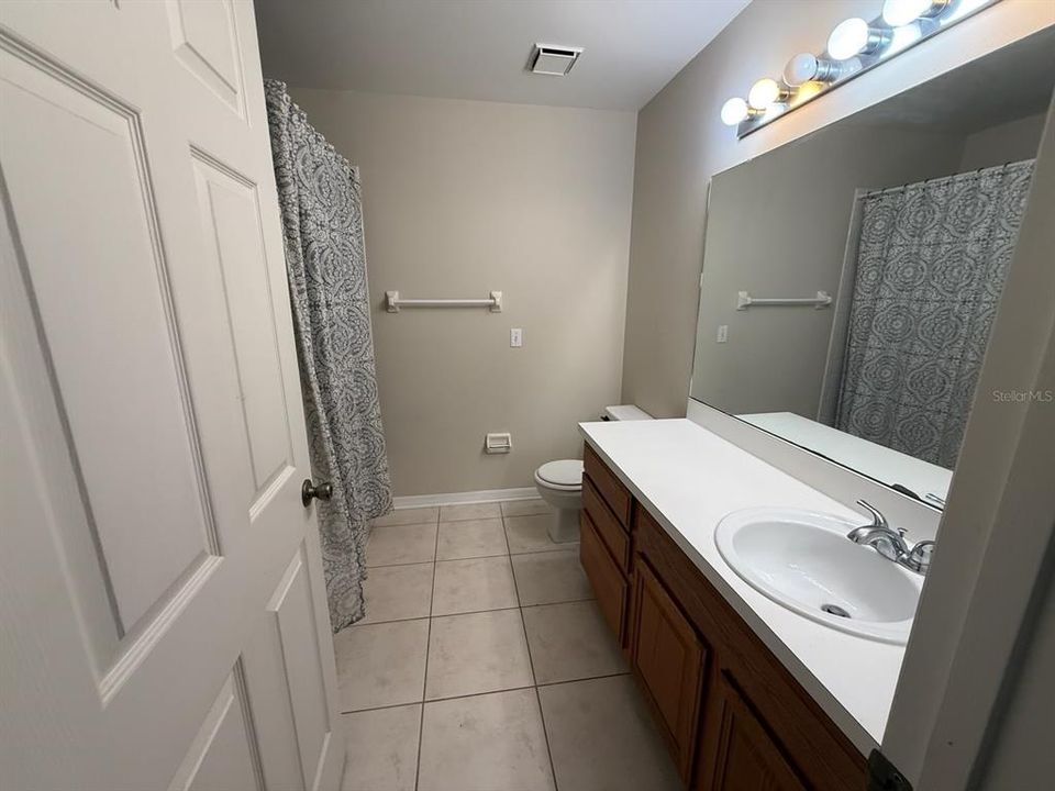 For Rent: $2,800 (3 beds, 2 baths, 2093 Square Feet)