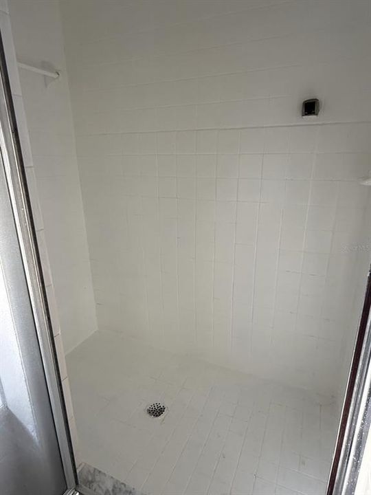 For Rent: $2,800 (3 beds, 2 baths, 2093 Square Feet)