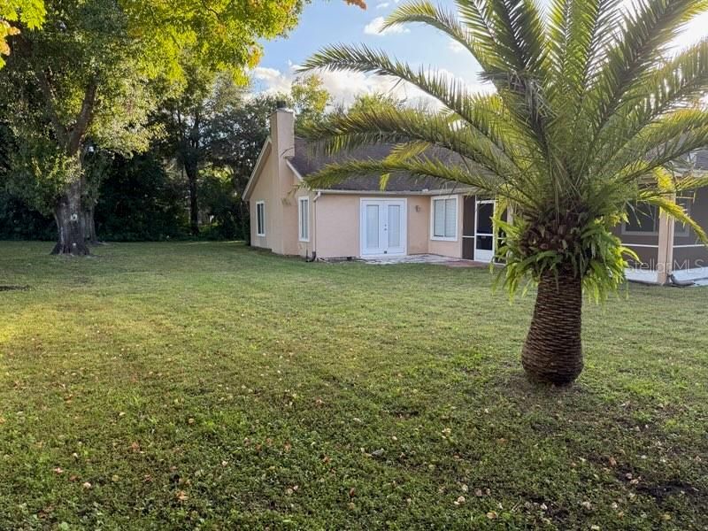 For Rent: $2,800 (3 beds, 2 baths, 2093 Square Feet)