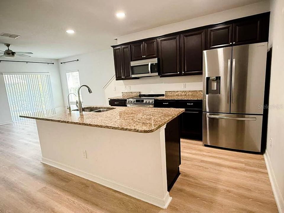 Active With Contract: $2,200 (3 beds, 3 baths, 1697 Square Feet)