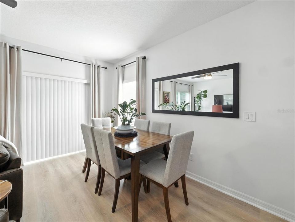 Active With Contract: $2,200 (3 beds, 3 baths, 1697 Square Feet)