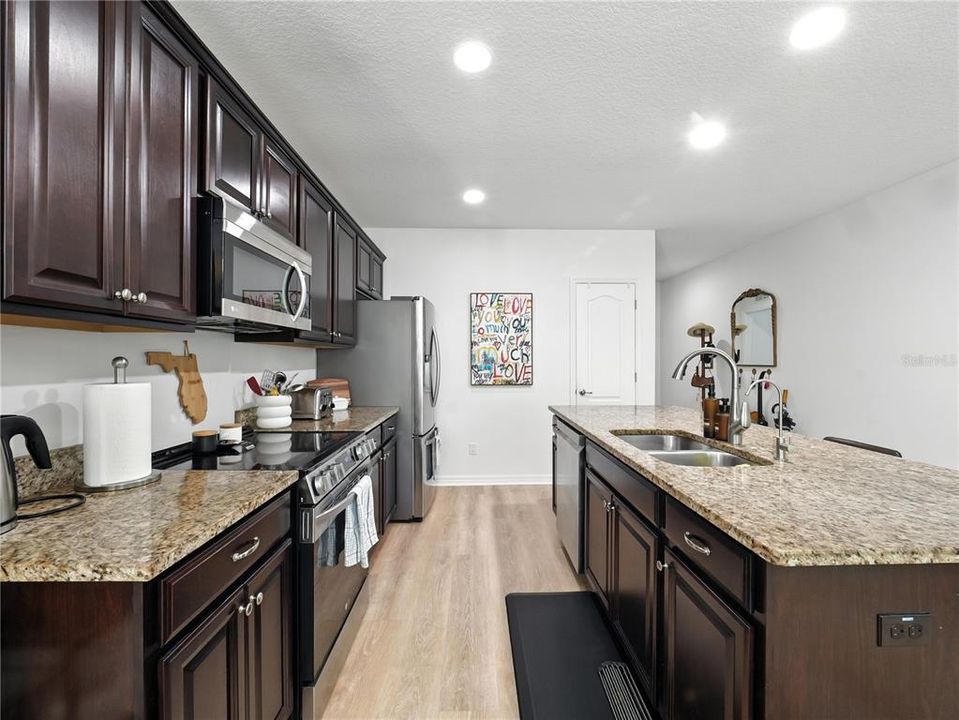 Active With Contract: $2,200 (3 beds, 3 baths, 1697 Square Feet)