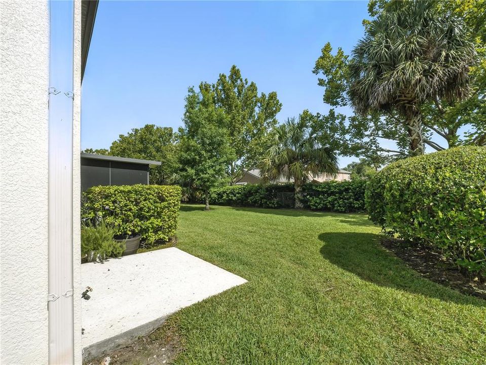 Active With Contract: $2,200 (3 beds, 3 baths, 1697 Square Feet)